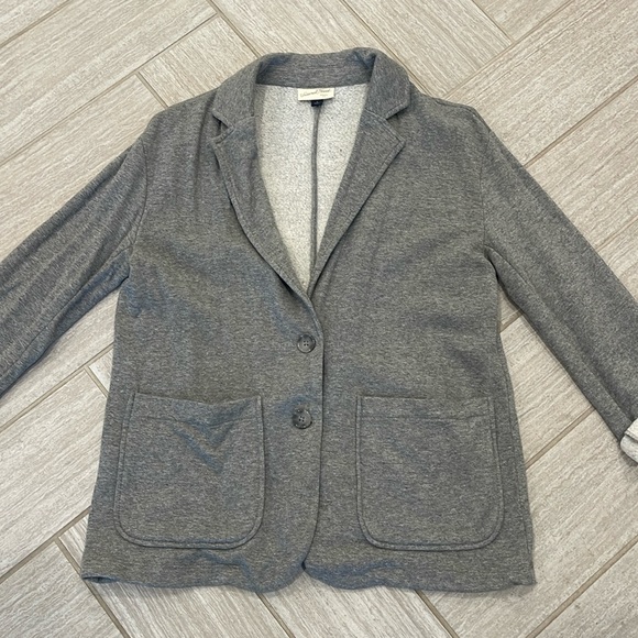 Universal Thread Jackets & Blazers - Women’s universal threads sweatshirt